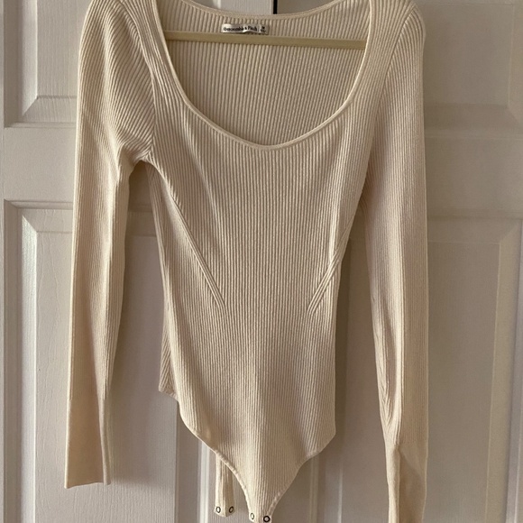 Abercrombie Knit Bodysuit - Picture 4 of 8